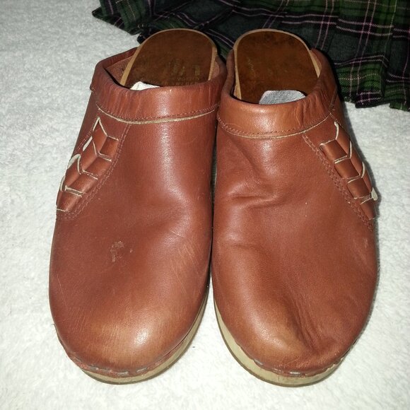 Vintage 1980s MIA Swedish Wood Clogs - Picture 6 of 12